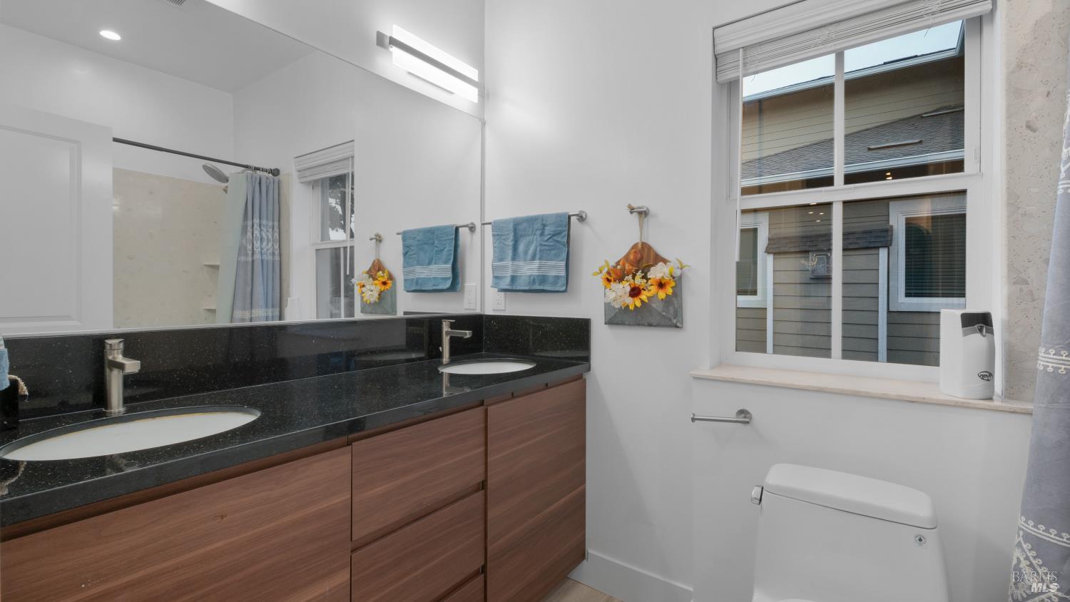 Detail Gallery Image 41 of 74 For 3720 Deauville Pl, Santa Rosa,  CA 95403 - 6 Beds | 4 Baths