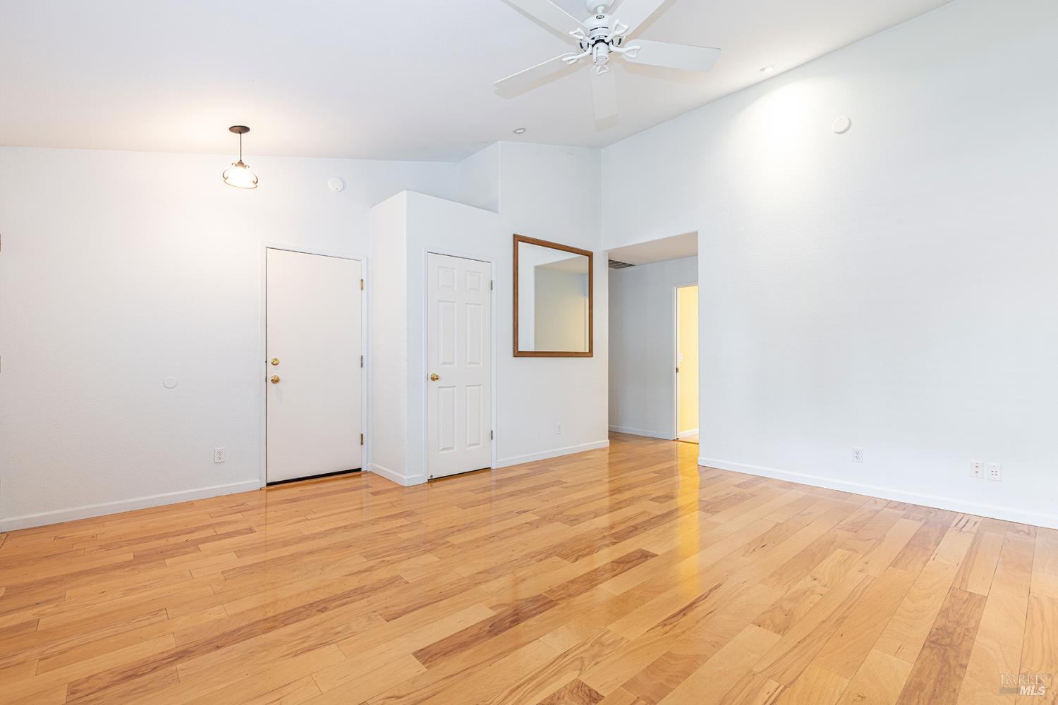 Detail Gallery Image 7 of 47 For 349 Sugar Maple Ln, Windsor,  CA 95492 - 3 Beds | 2 Baths