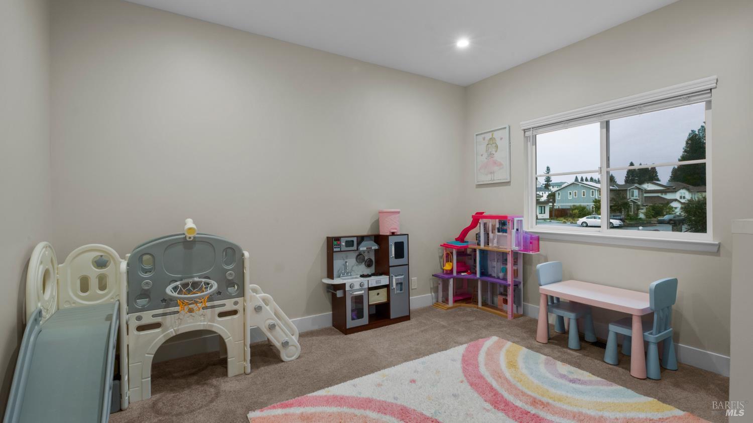 Detail Gallery Image 39 of 74 For 3720 Deauville Pl, Santa Rosa,  CA 95403 - 6 Beds | 4 Baths