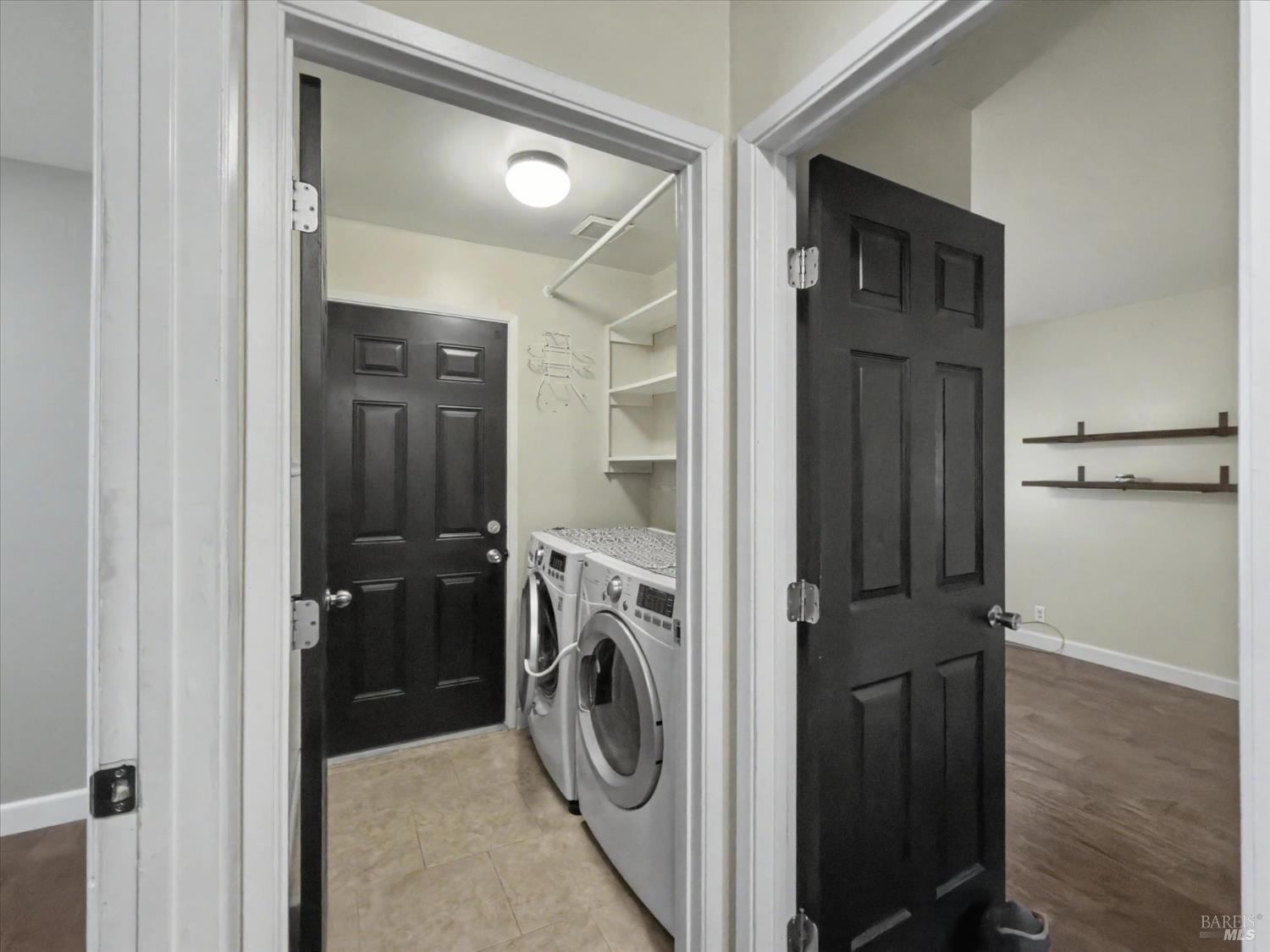 Detail Gallery Image 31 of 68 For 456 Marbella Ln, Vacaville,  CA 95688 - 4 Beds | 2 Baths