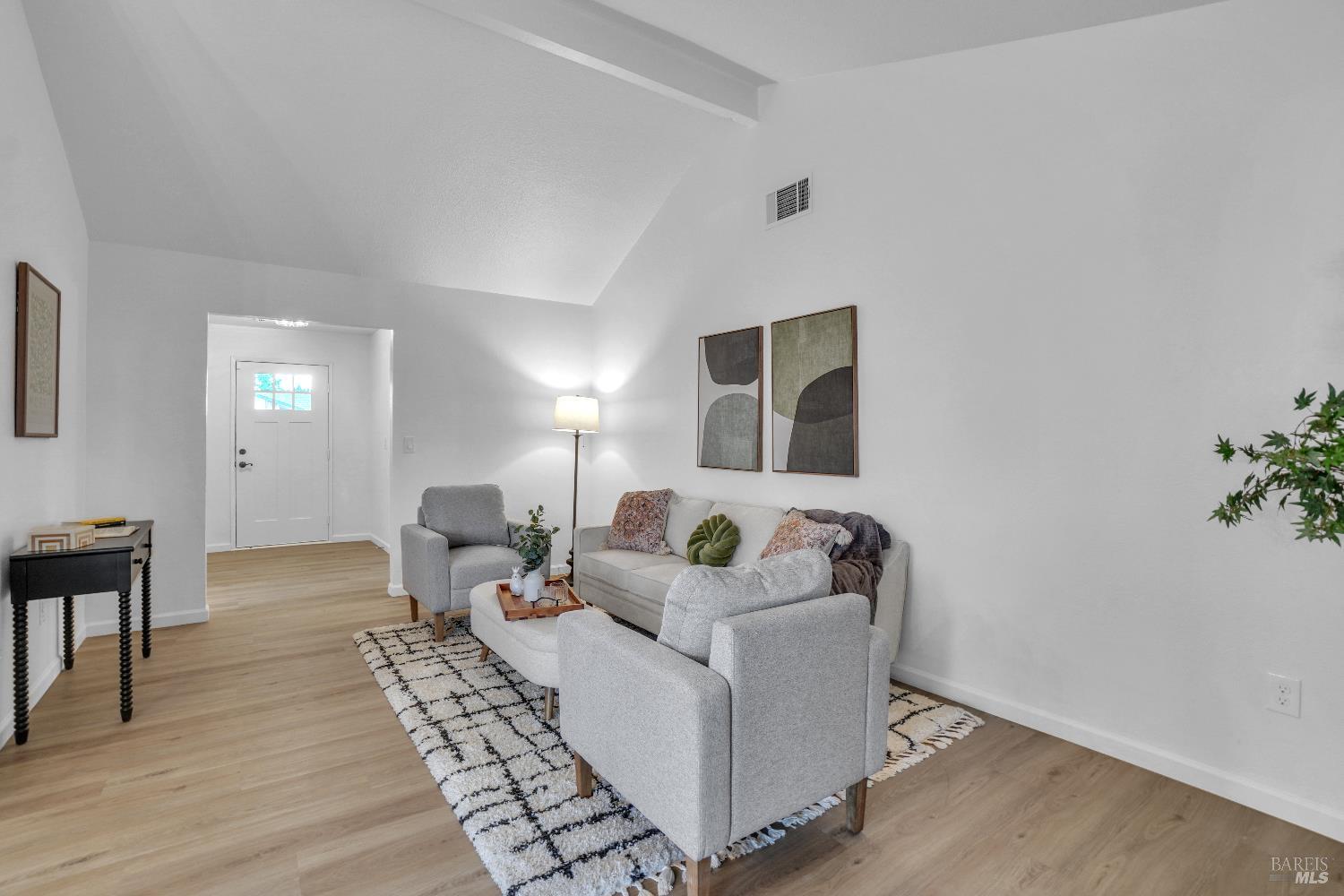 Detail Gallery Image 9 of 47 For 607 Seagull Dr, Suisun City,  CA 94585 - 3 Beds | 2 Baths