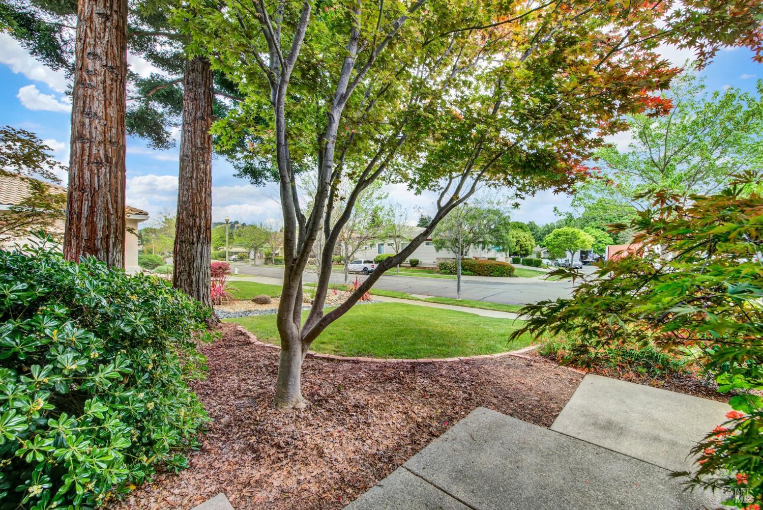 Detail Gallery Image 6 of 71 For 621 Renaissance Ave, Fairfield,  CA 94534 - 3 Beds | 3 Baths