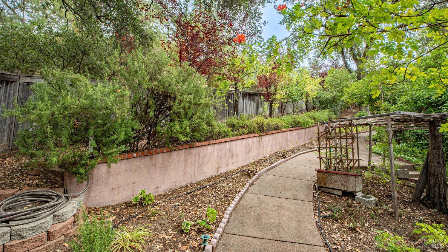 Detail Gallery Image 57 of 68 For 113 Heidi Ln, Cloverdale,  CA 95425 - 3 Beds | 2/2 Baths