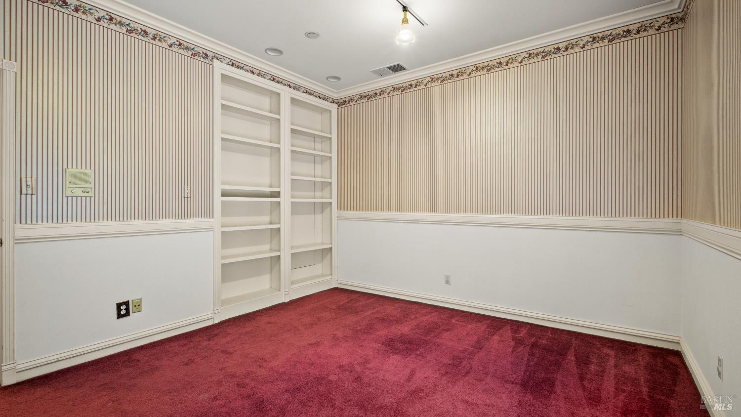 Detail Gallery Image 31 of 68 For 113 Heidi Ln, Cloverdale,  CA 95425 - 3 Beds | 2/2 Baths