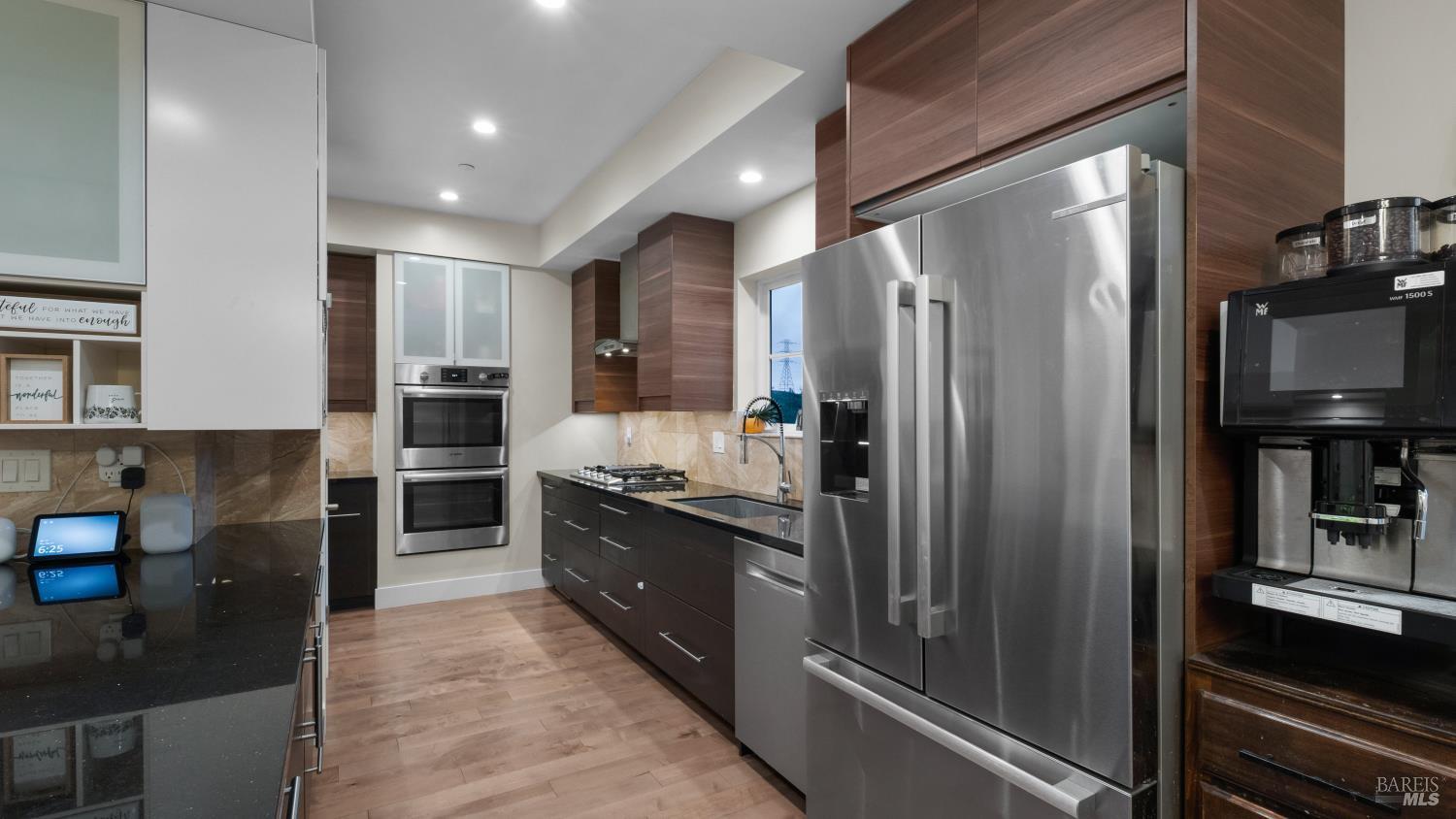 Detail Gallery Image 24 of 74 For 3720 Deauville Pl, Santa Rosa,  CA 95403 - 6 Beds | 4 Baths