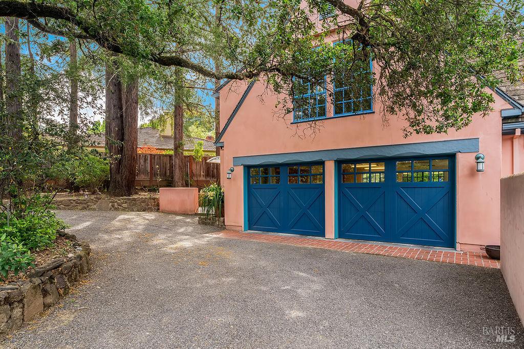 Detail Gallery Image 50 of 72 For 1212 N Fitch Mountain Rd, Healdsburg,  CA 95448 - 5 Beds | 3 Baths