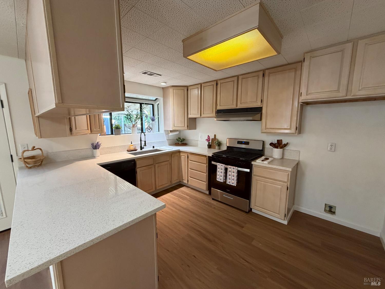 Detail Gallery Image 15 of 53 For 138 Gardiner Way, Rio Vista,  CA 94571 - 5 Beds | 3 Baths