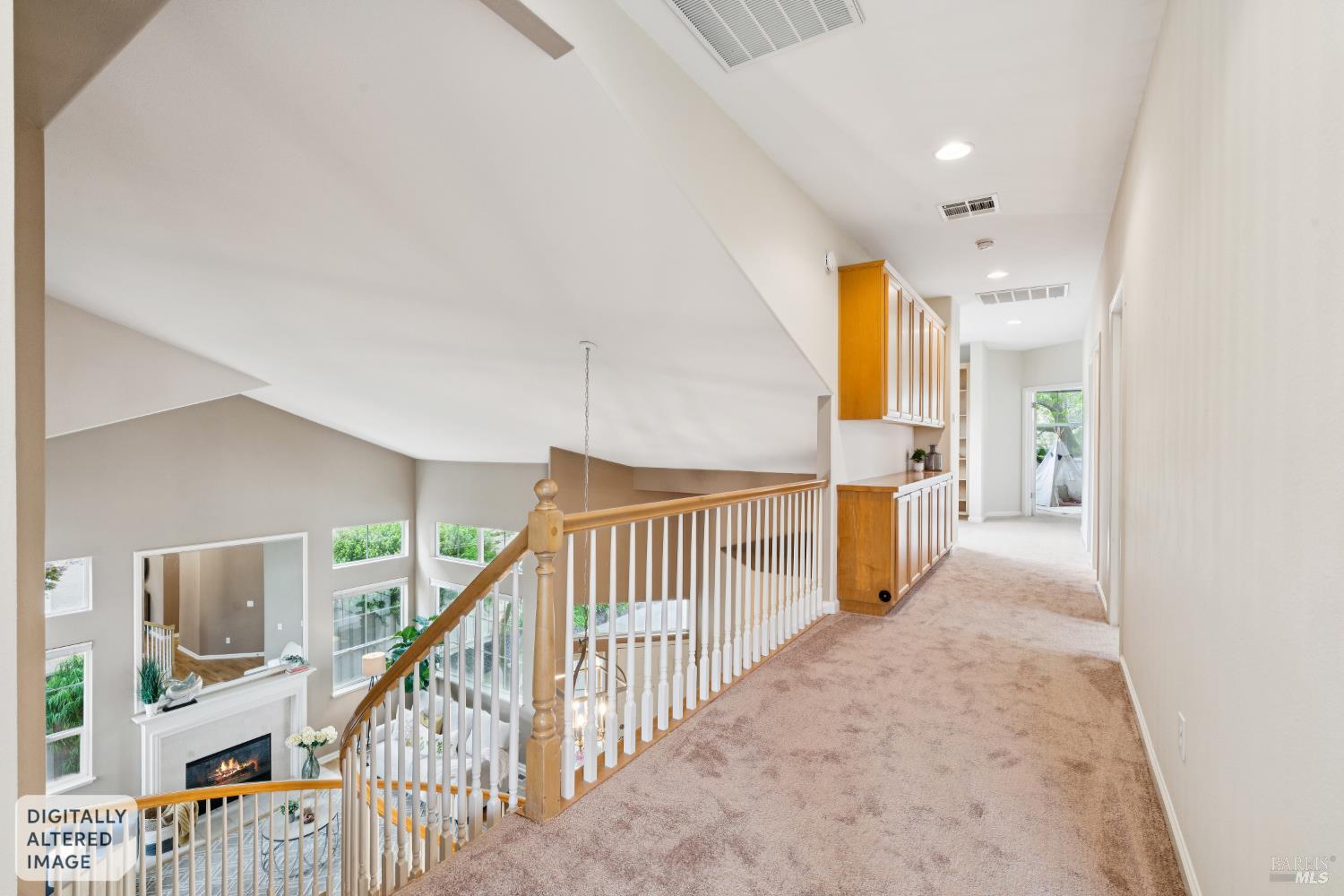 Detail Gallery Image 32 of 49 For 2147 Falcon Ridge Dr, Petaluma,  CA 94954 - 5 Beds | 2/1 Baths