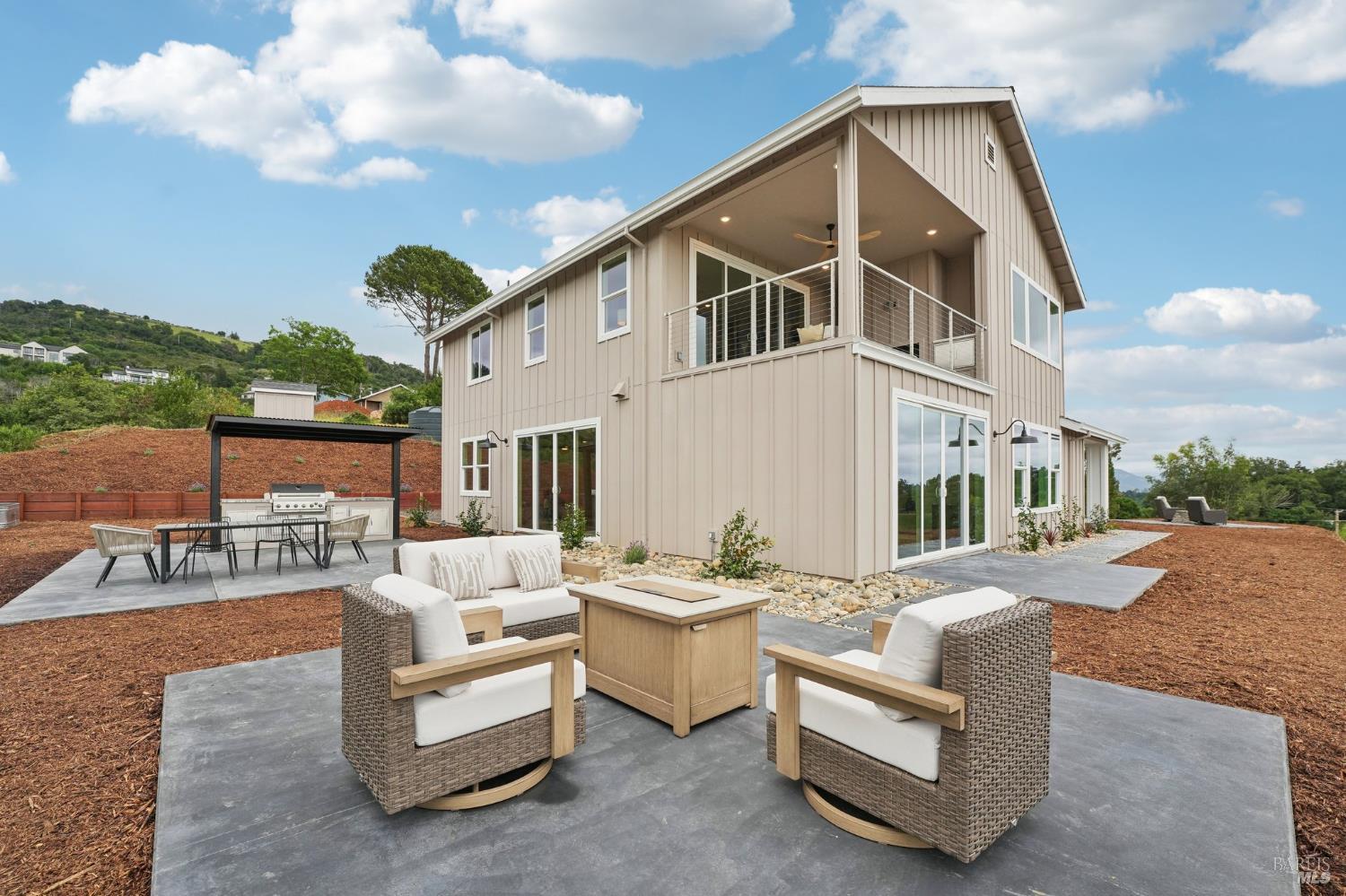 Detail Gallery Image 54 of 80 For 5663 Crystal Dr, Santa Rosa,  CA 95404 - 5 Beds | 3/1 Baths