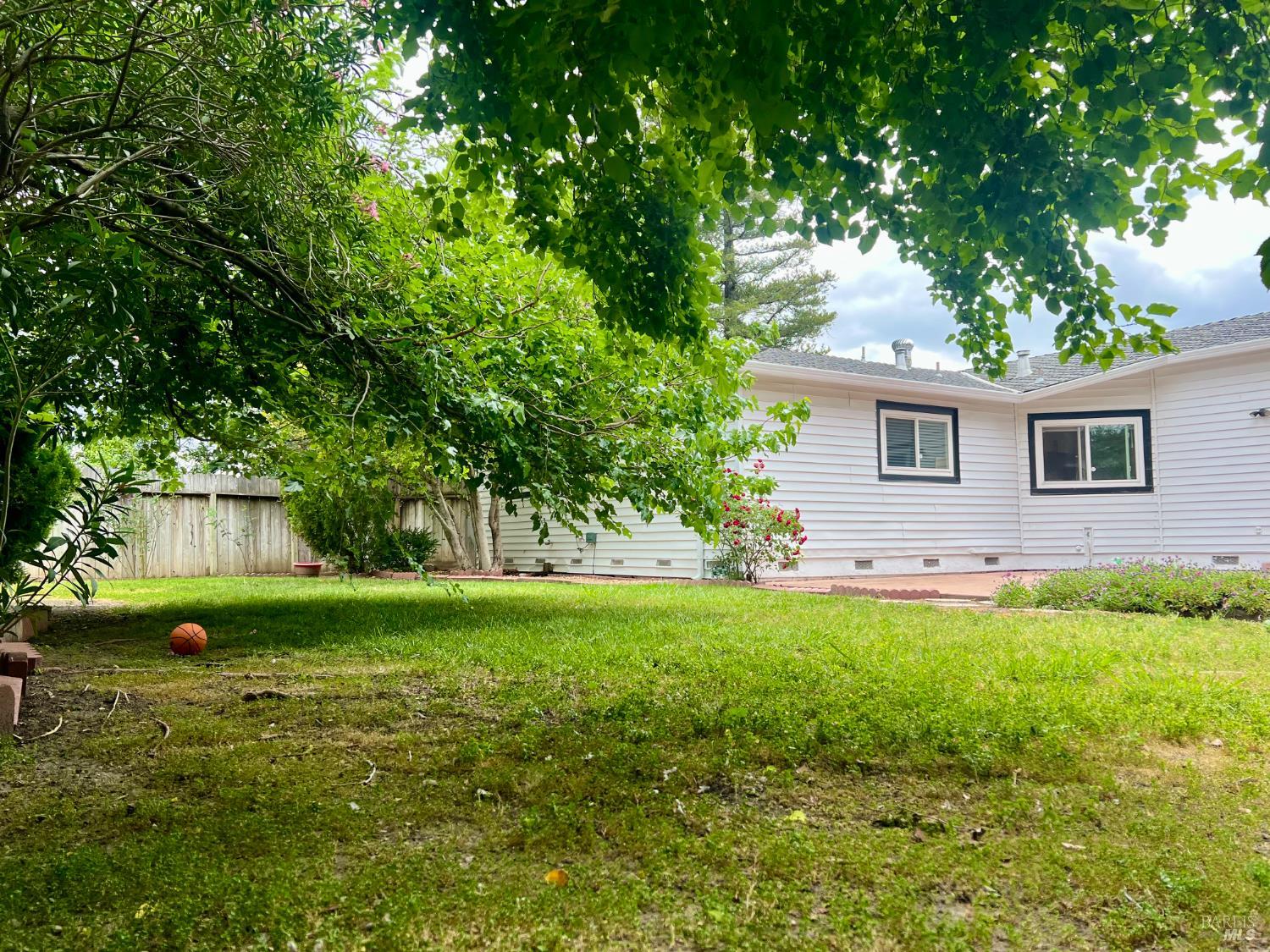 Detail Gallery Image 16 of 18 For 199 Regent Dr, Pittsburg,  CA 94565 - 3 Beds | 2 Baths