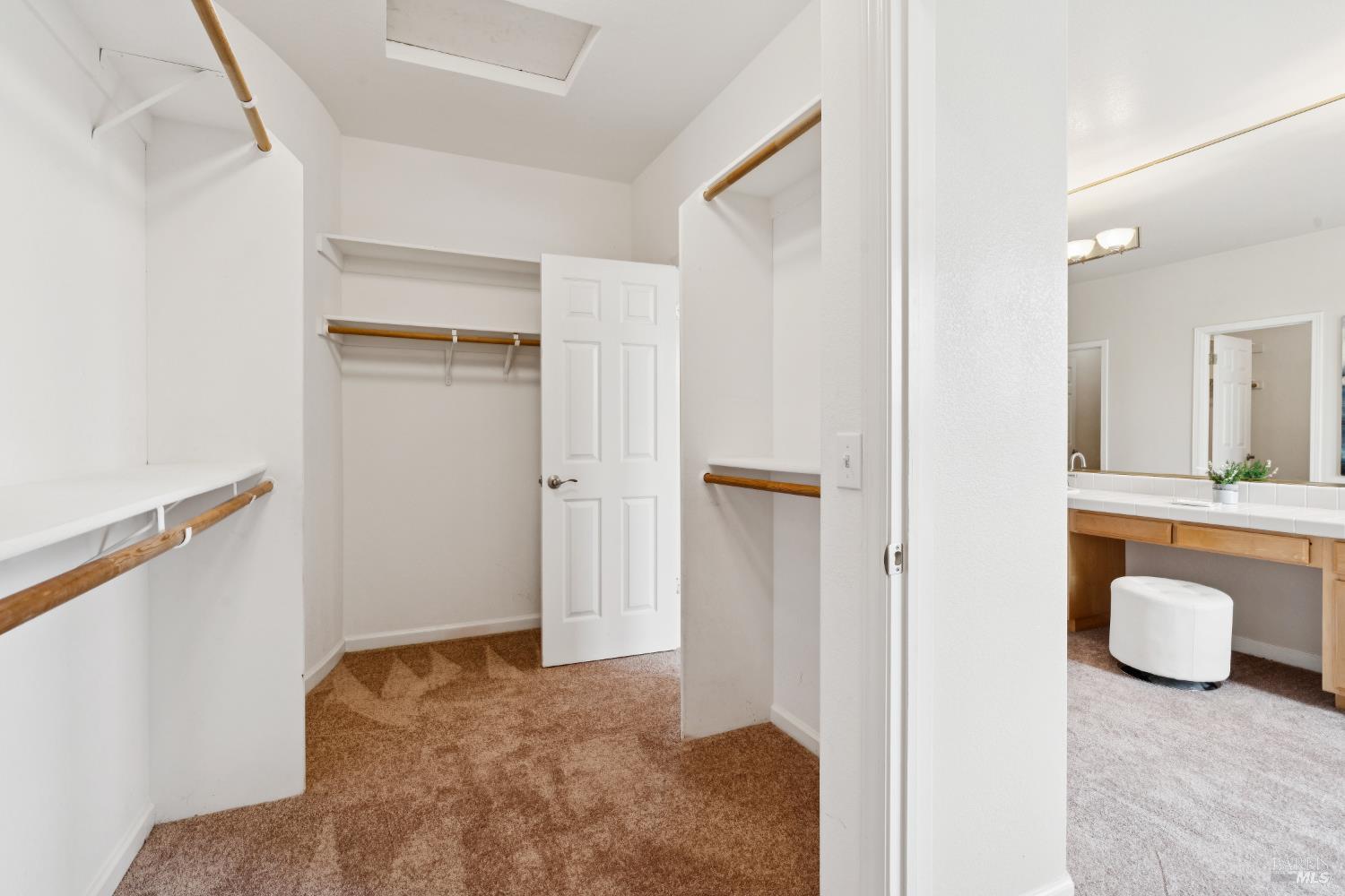 Detail Gallery Image 30 of 49 For 2147 Falcon Ridge Dr, Petaluma,  CA 94954 - 5 Beds | 2/1 Baths