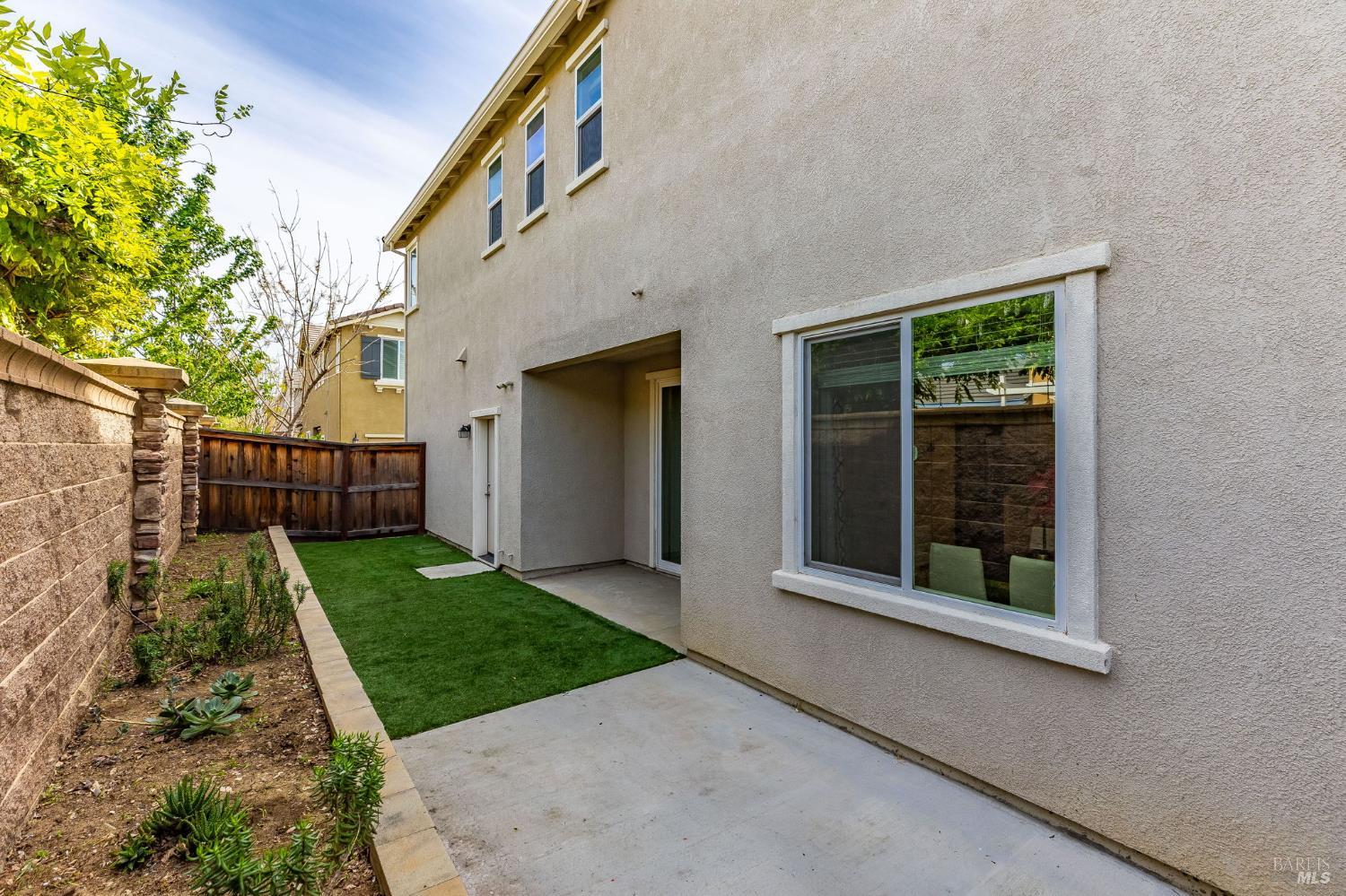 Detail Gallery Image 41 of 64 For 543 Vega Way, Vacaville,  CA 95687 - 3 Beds | 2/1 Baths