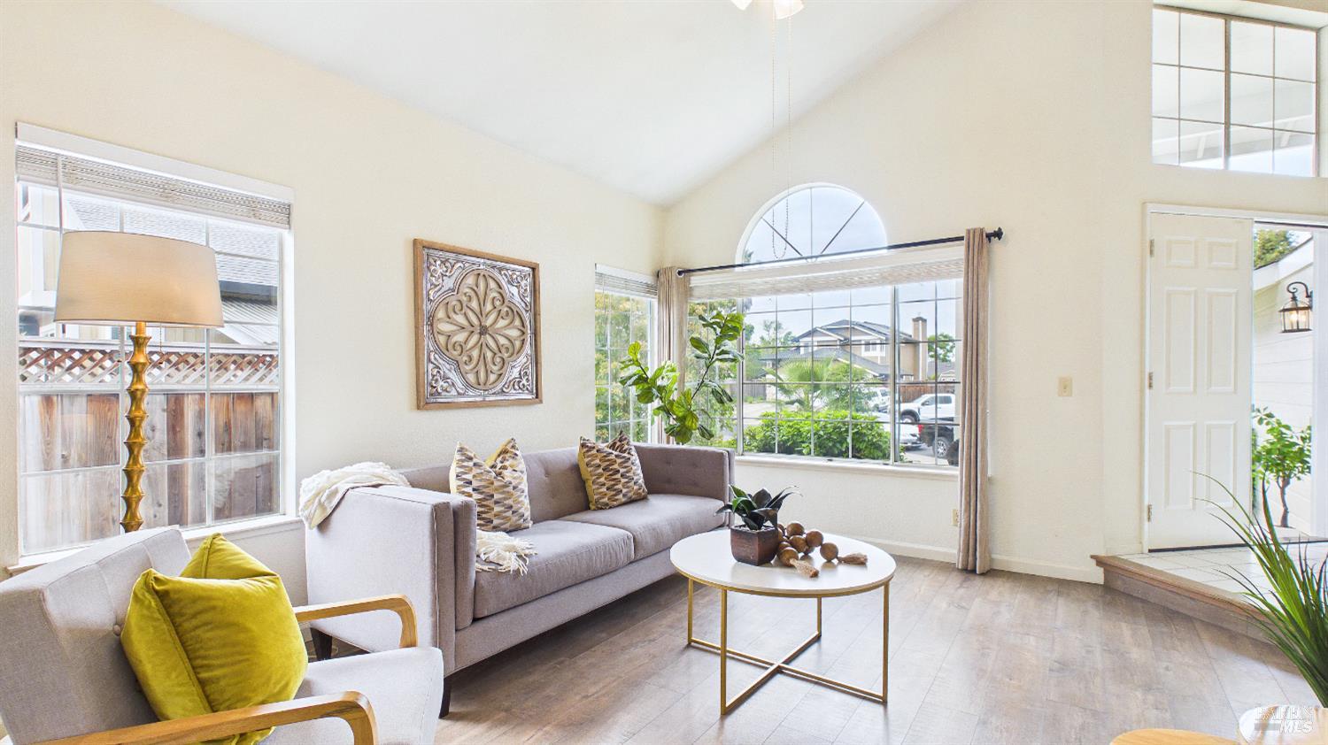 Detail Gallery Image 4 of 45 For 6424 Apollo Pl, Windsor,  CA 95492 - 4 Beds | 3 Baths