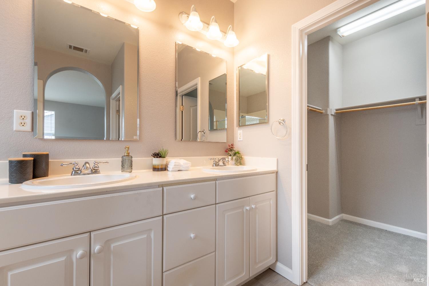 Detail Gallery Image 21 of 36 For 1018 Freedom Dr, Suisun City,  CA 94585 - 4 Beds | 2/1 Baths