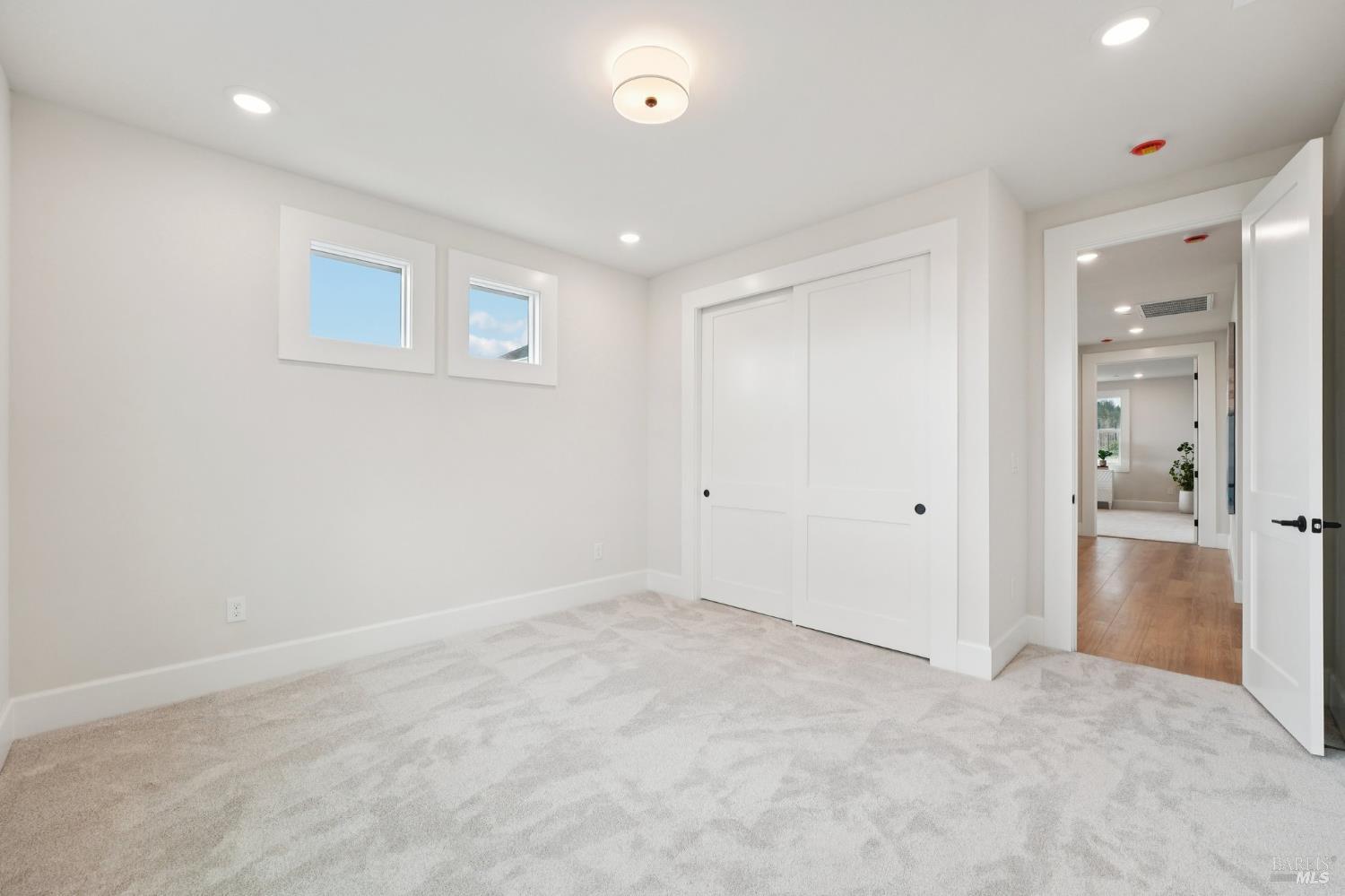 Detail Gallery Image 35 of 80 For 5663 Crystal Dr, Santa Rosa,  CA 95404 - 5 Beds | 3/1 Baths