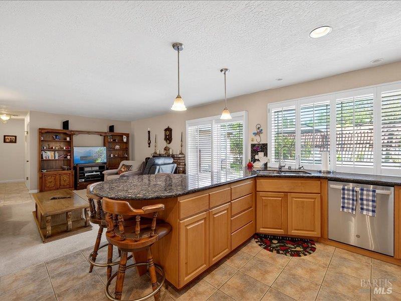 Detail Gallery Image 11 of 30 For 5484 San Jose Dr, Pleasanton,  CA 94566 - 3 Beds | 2 Baths