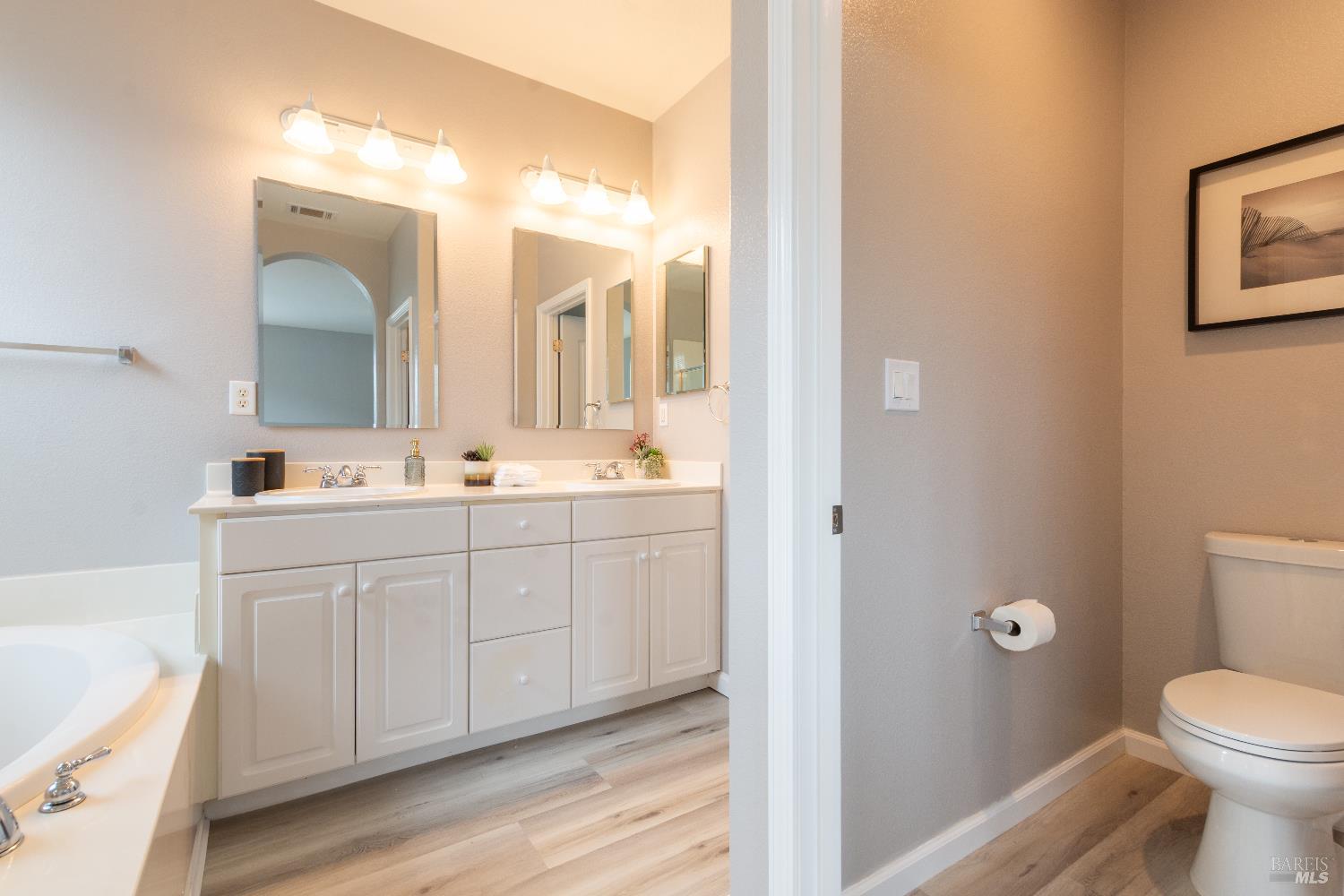 Detail Gallery Image 23 of 36 For 1018 Freedom Dr, Suisun City,  CA 94585 - 4 Beds | 2/1 Baths