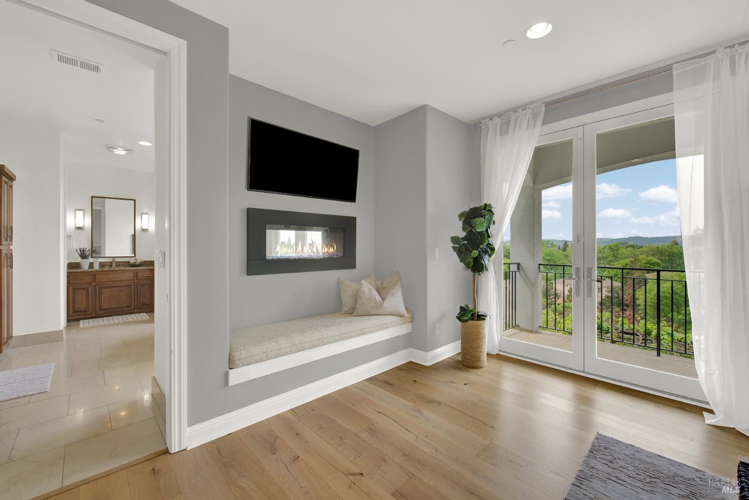 Detail Gallery Image 49 of 95 For 213 Cardwell Ct, Napa,  CA 94559 - 4 Beds | 3/1 Baths