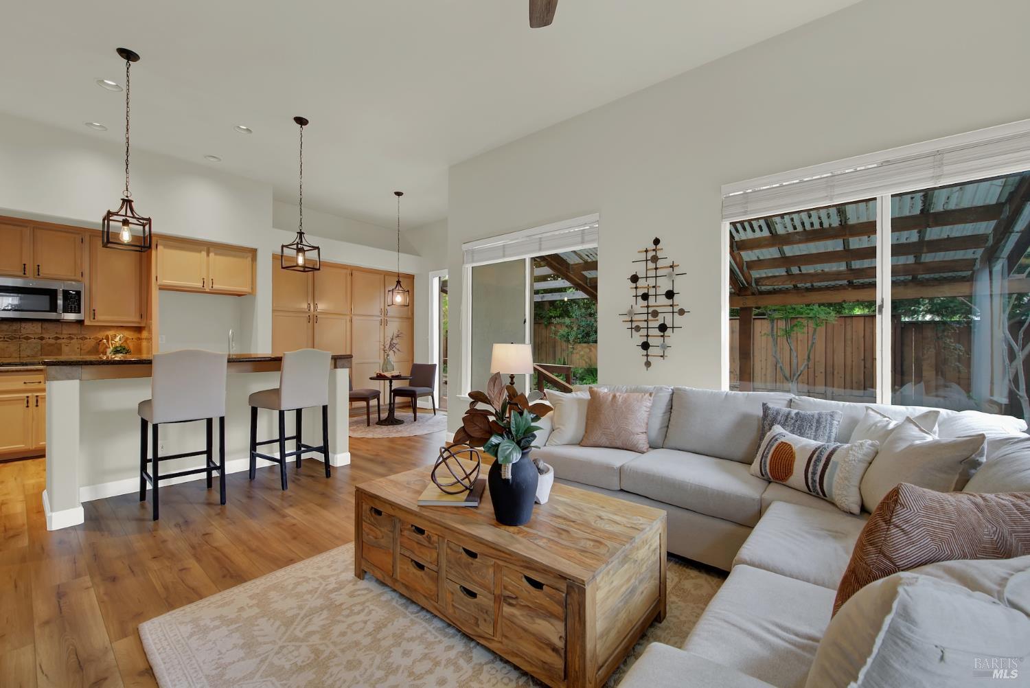 Detail Gallery Image 23 of 71 For 621 Renaissance Ave, Fairfield,  CA 94534 - 3 Beds | 3 Baths