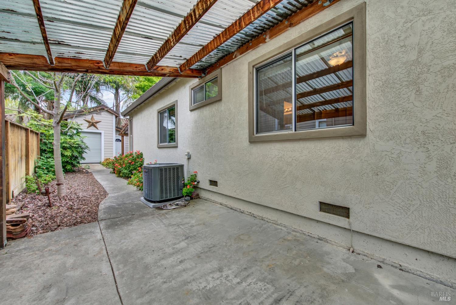 Detail Gallery Image 58 of 71 For 621 Renaissance Ave, Fairfield,  CA 94534 - 3 Beds | 3 Baths