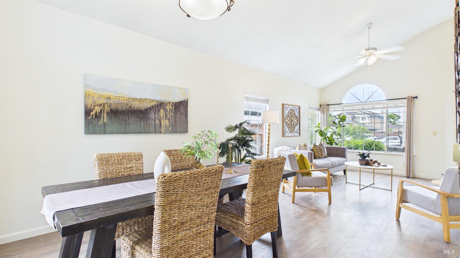 Detail Gallery Image 6 of 45 For 6424 Apollo Pl, Windsor,  CA 95492 - 4 Beds | 3 Baths