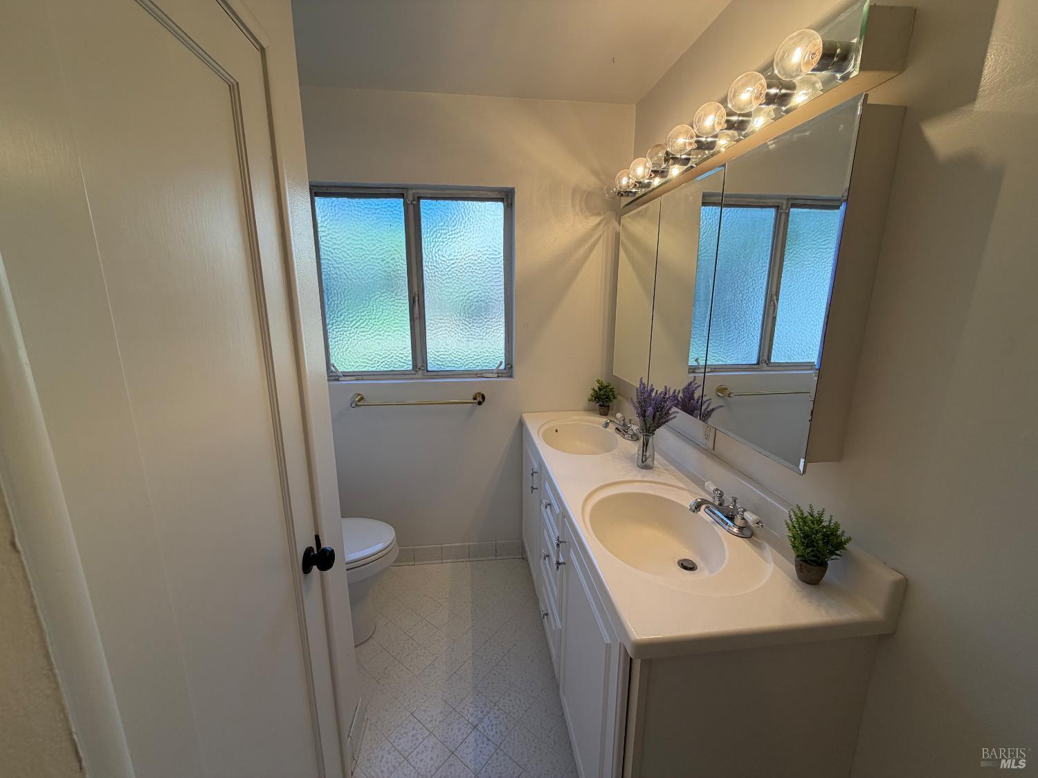 Detail Gallery Image 40 of 53 For 138 Gardiner Way, Rio Vista,  CA 94571 - 5 Beds | 3 Baths