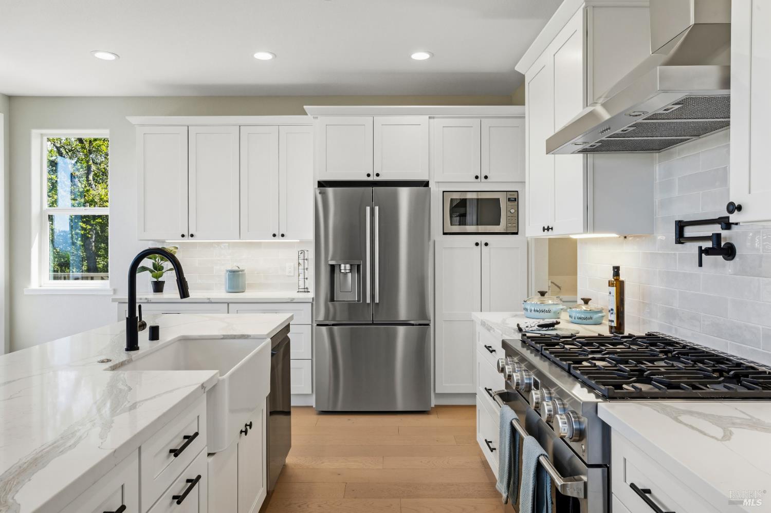 Detail Gallery Image 20 of 57 For 400 Tehuacan Rd, Ukiah,  CA 95482 - 4 Beds | 3 Baths