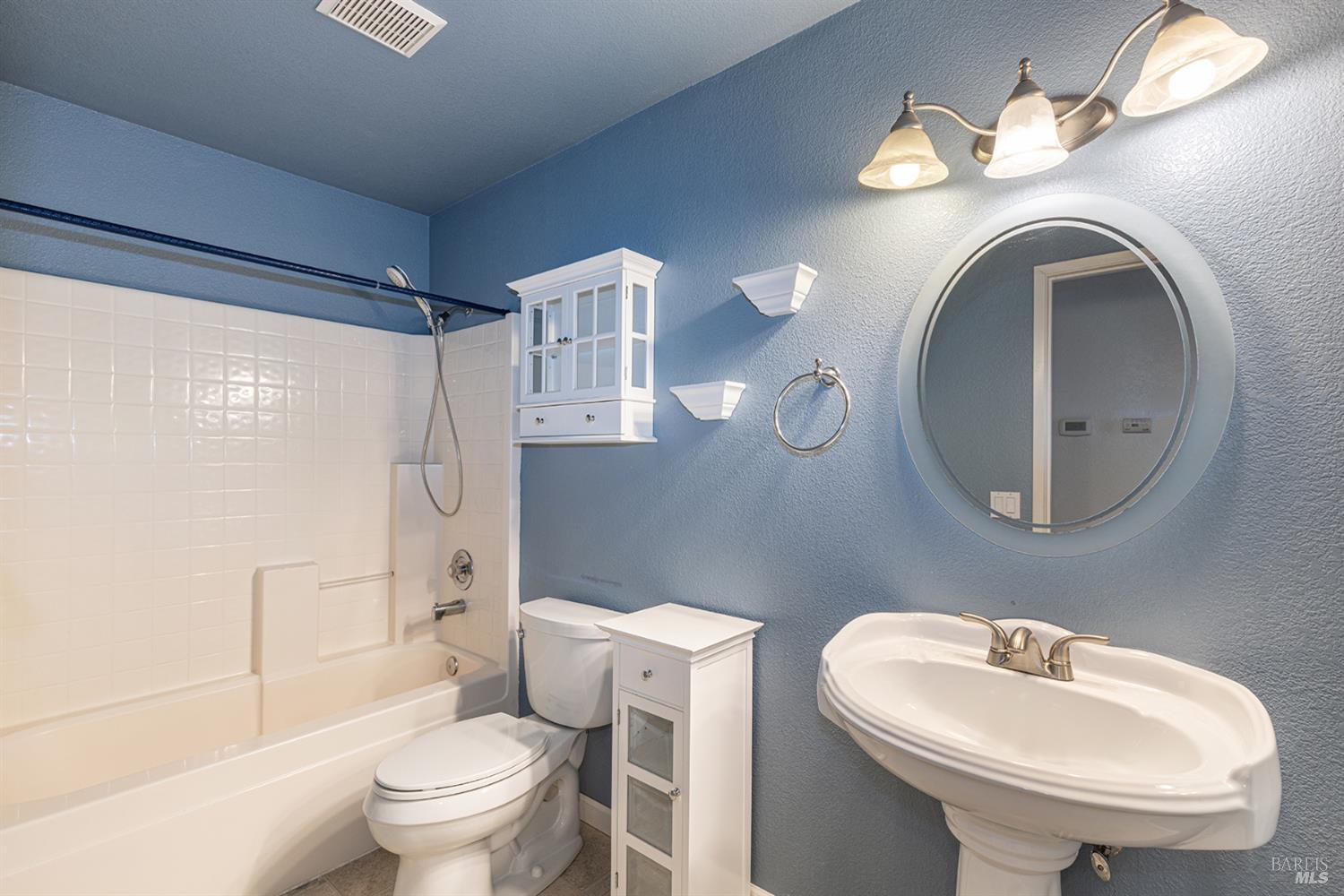 Detail Gallery Image 34 of 47 For 349 Sugar Maple Ln, Windsor,  CA 95492 - 3 Beds | 2 Baths