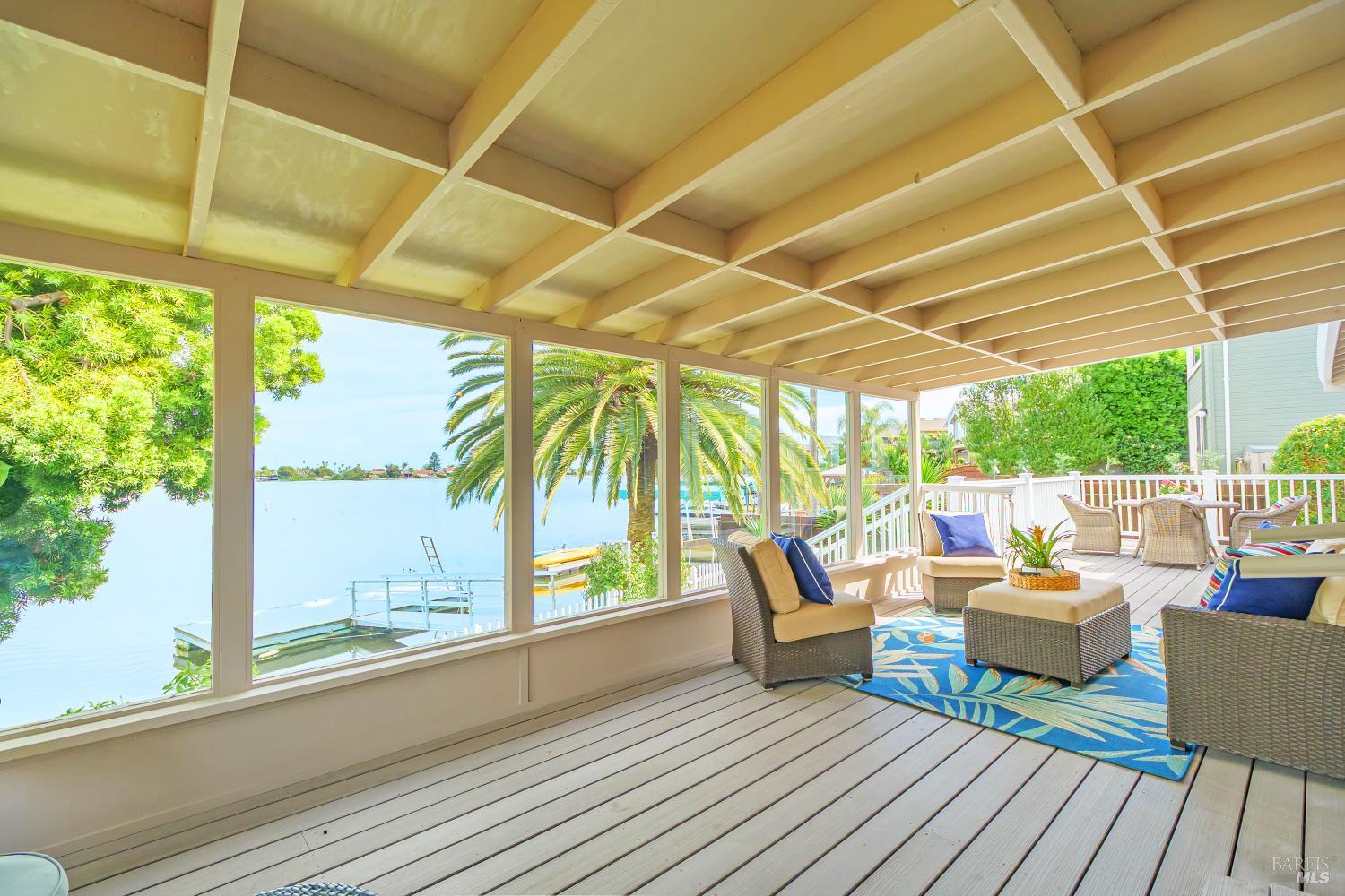 Detail Gallery Image 6 of 37 For 45 Del Oro Lagoon Dr, Novato,  CA 94949 - 3 Beds | 2 Baths