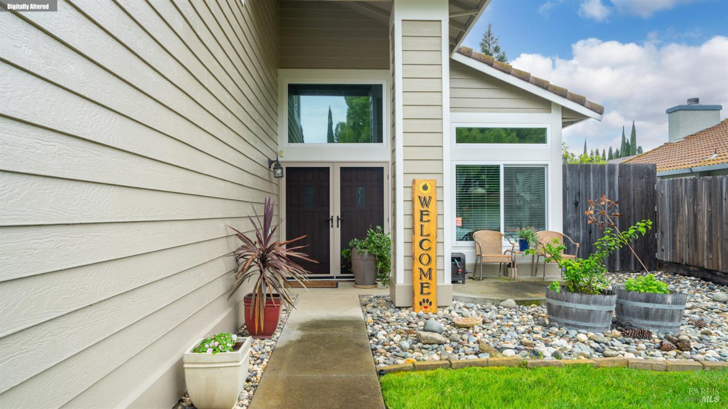 Detail Gallery Image 9 of 72 For 606 Sunnyvale Pl, Vacaville,  CA 95687 - 5 Beds | 2/1 Baths