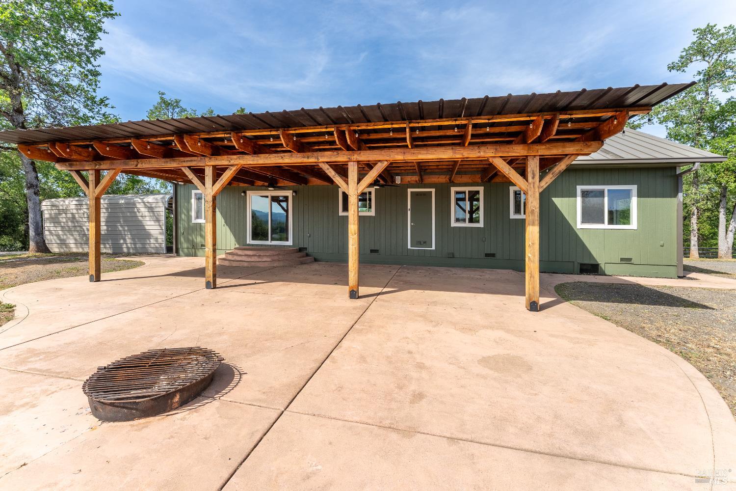 Detail Gallery Image 5 of 25 For 1461 Ponderosa Way, Redwood Valley,  CA 95470 - 3 Beds | 2 Baths