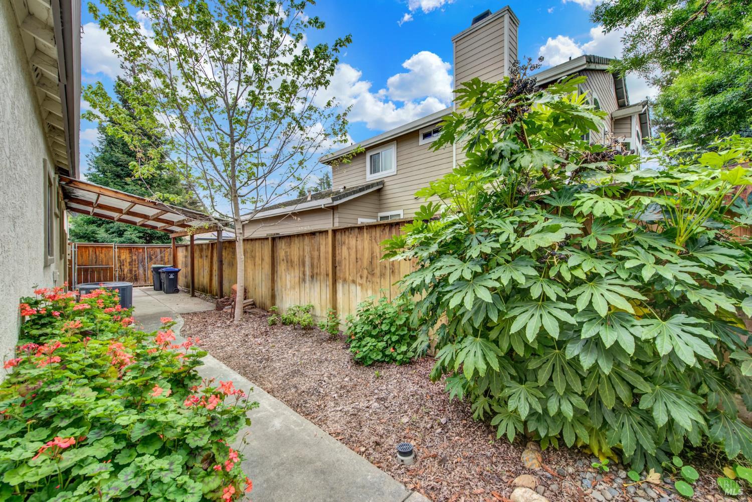 Detail Gallery Image 59 of 71 For 621 Renaissance Ave, Fairfield,  CA 94534 - 3 Beds | 3 Baths