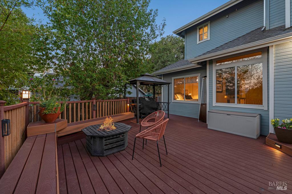 Detail Gallery Image 45 of 52 For 1508 Ronne Dr, Santa Rosa,  CA 95404 - 4 Beds | 3 Baths