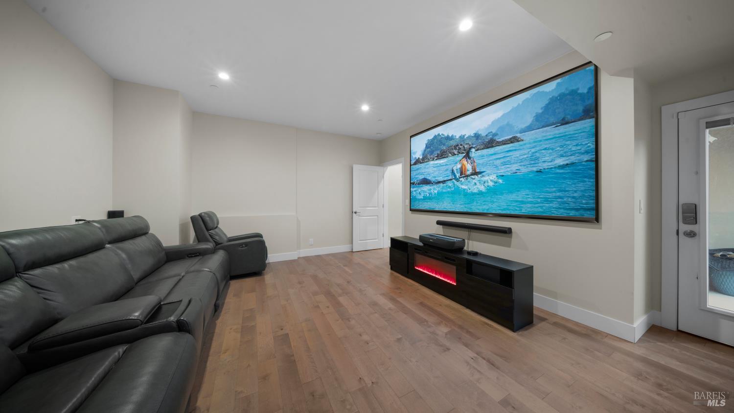 Detail Gallery Image 58 of 74 For 3720 Deauville Pl, Santa Rosa,  CA 95403 - 6 Beds | 4 Baths