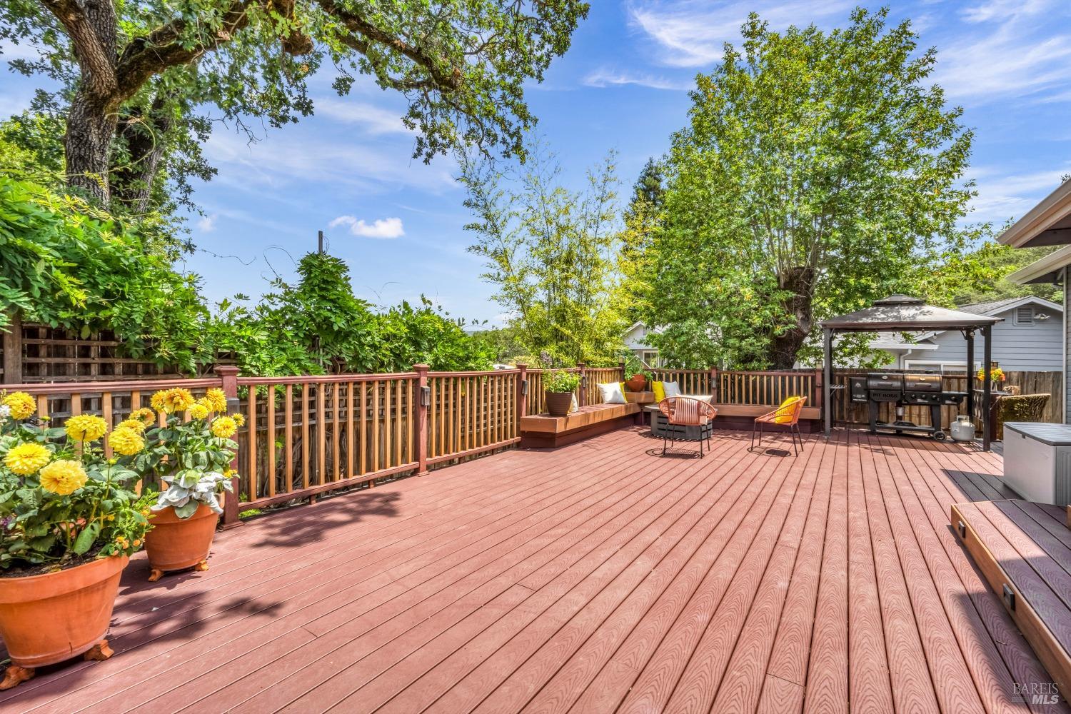 Detail Gallery Image 5 of 52 For 1508 Ronne Dr, Santa Rosa,  CA 95404 - 4 Beds | 3 Baths