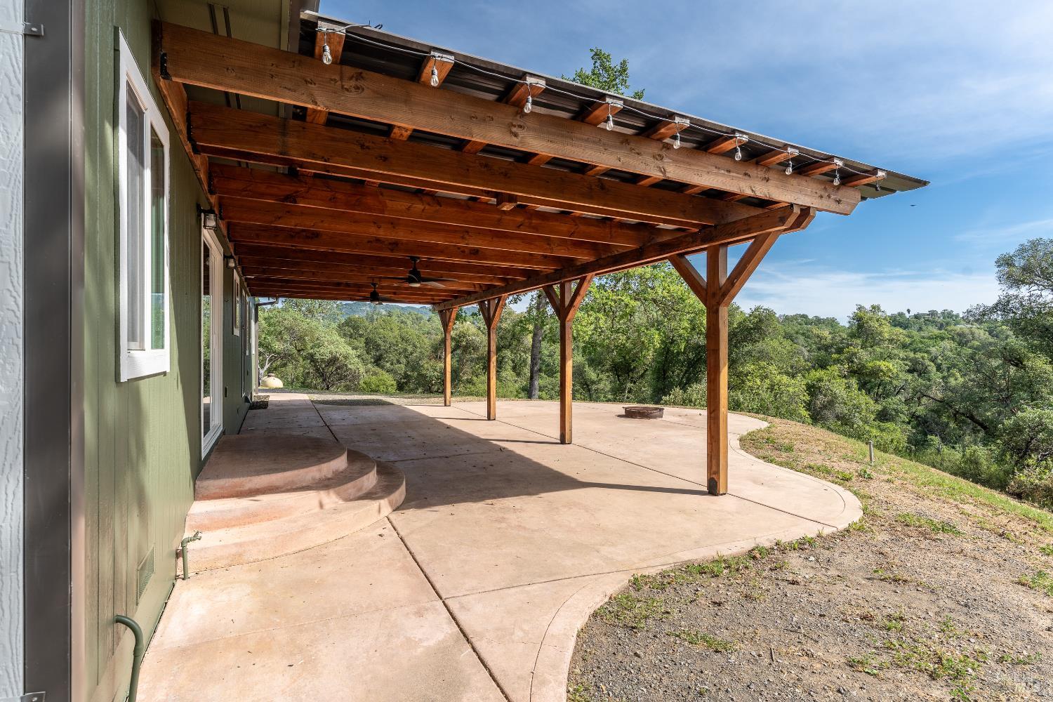 Detail Gallery Image 7 of 25 For 1461 Ponderosa Way, Redwood Valley,  CA 95470 - 3 Beds | 2 Baths