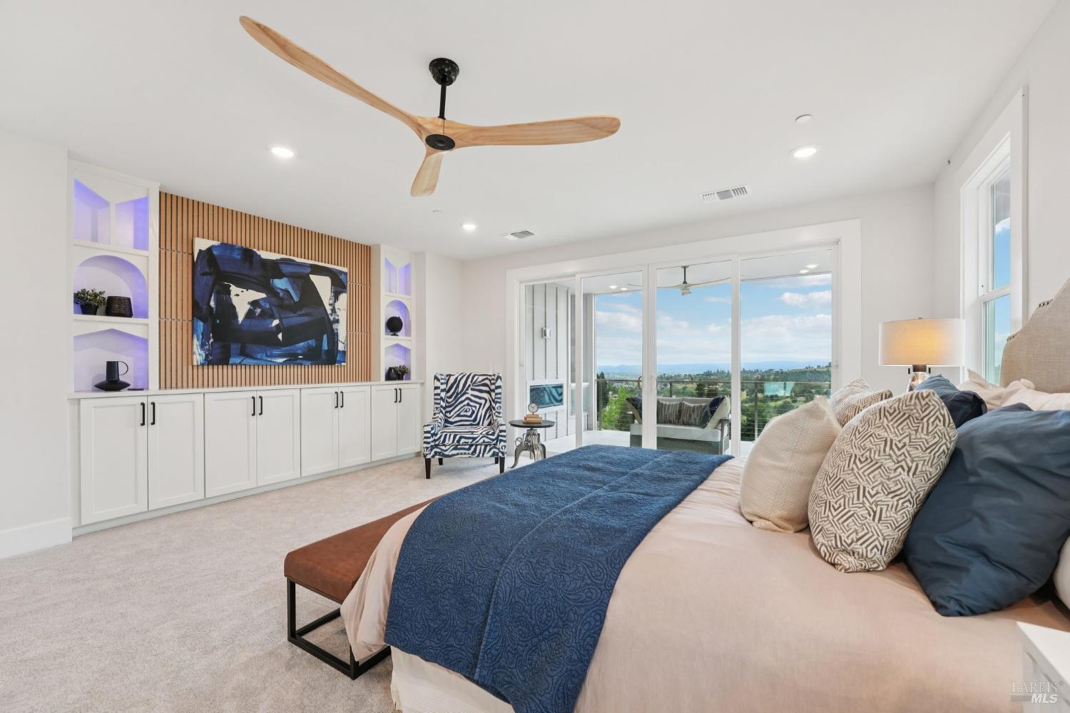 Detail Gallery Image 41 of 80 For 5663 Crystal Dr, Santa Rosa,  CA 95404 - 5 Beds | 3/1 Baths