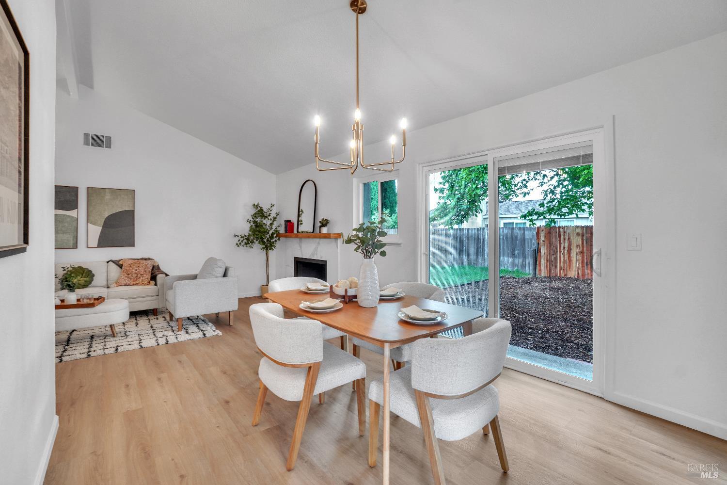 Detail Gallery Image 12 of 47 For 607 Seagull Dr, Suisun City,  CA 94585 - 3 Beds | 2 Baths