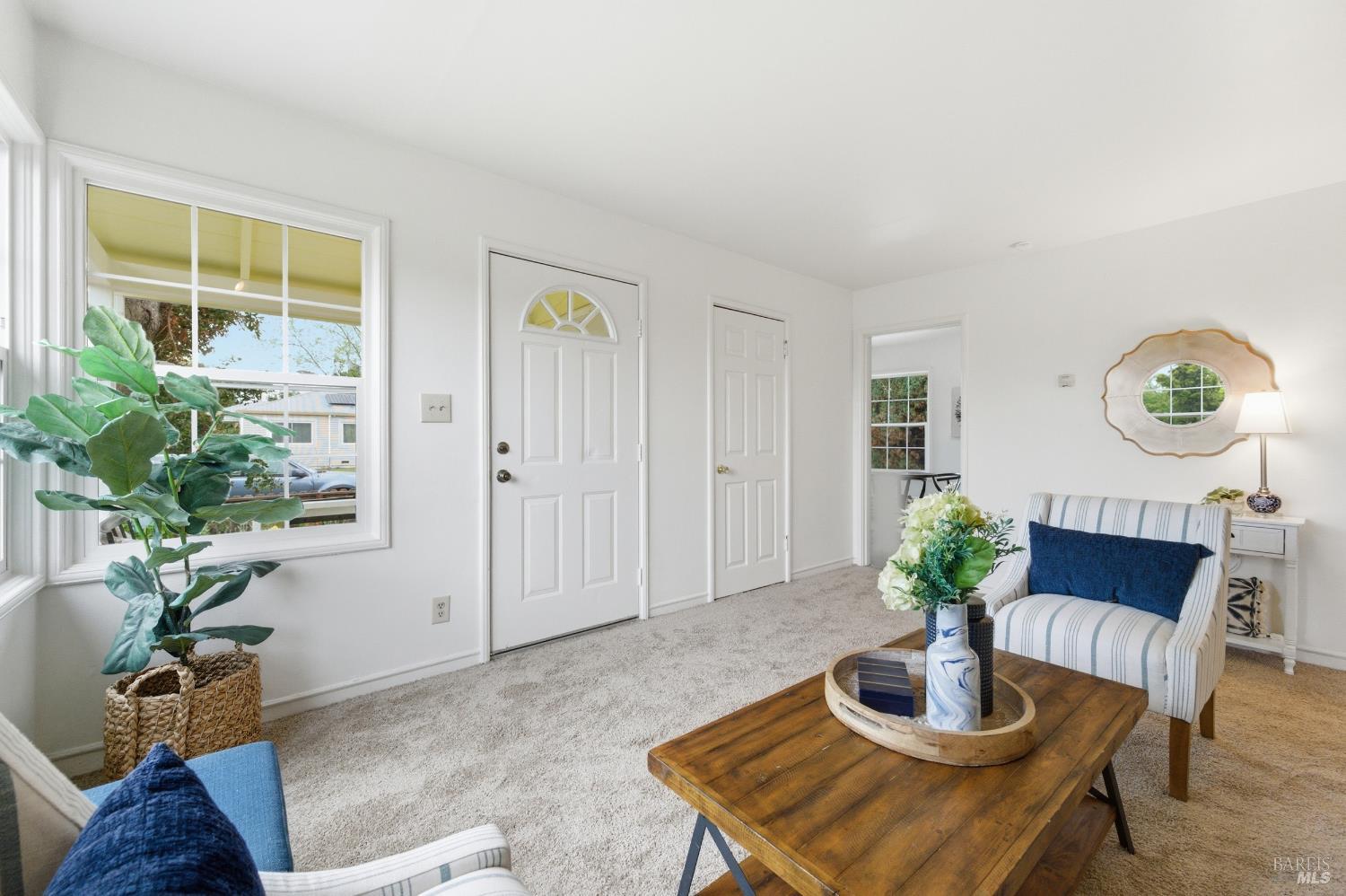 Detail Gallery Image 4 of 41 For 691 Annette Ave, Vallejo,  CA 94591 - 2 Beds | 1 Baths