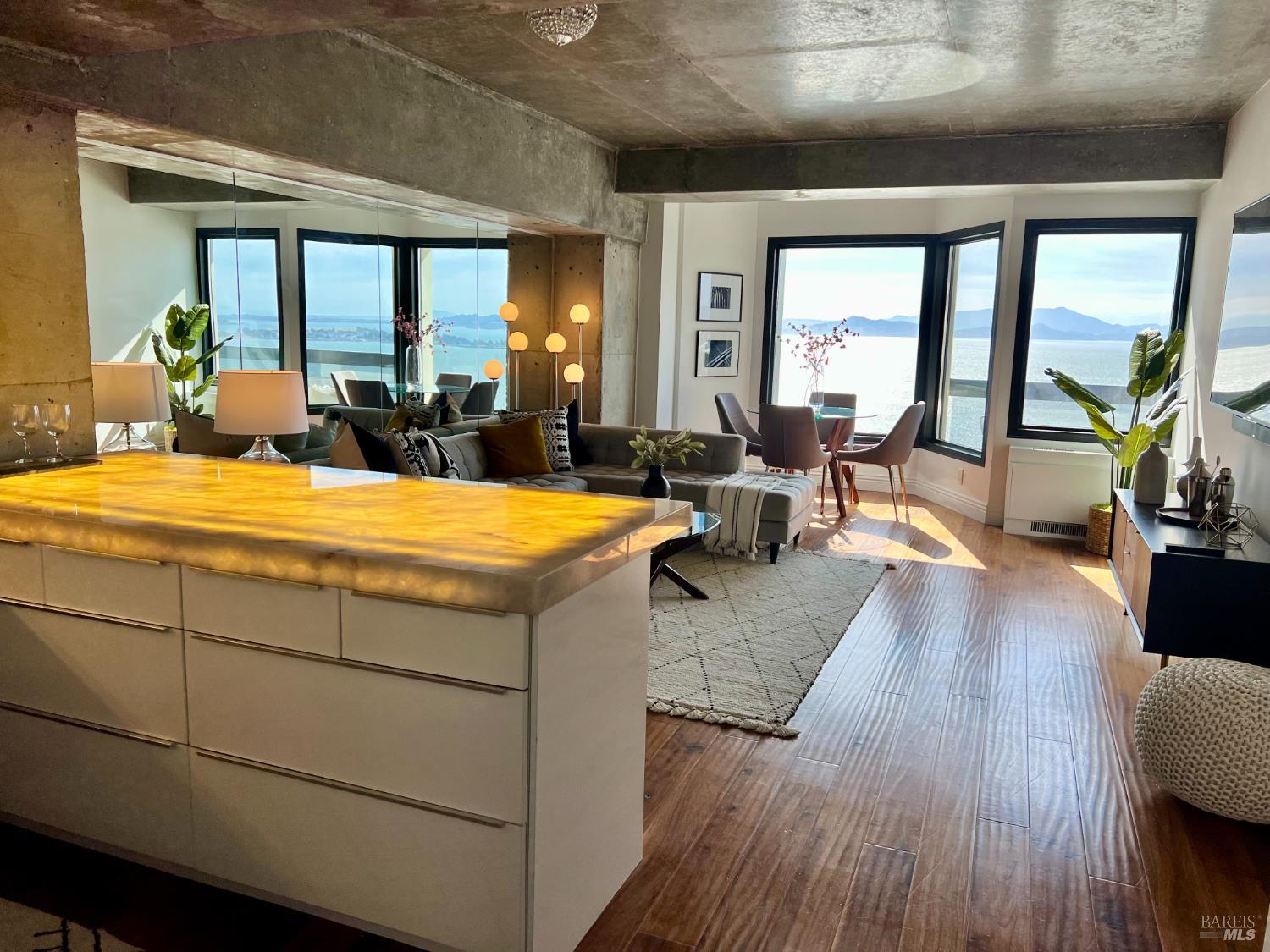 Front Image Thumbnail for BA326027526