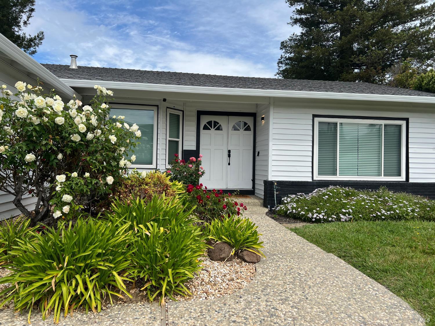 Front Image Thumbnail for BA326026469