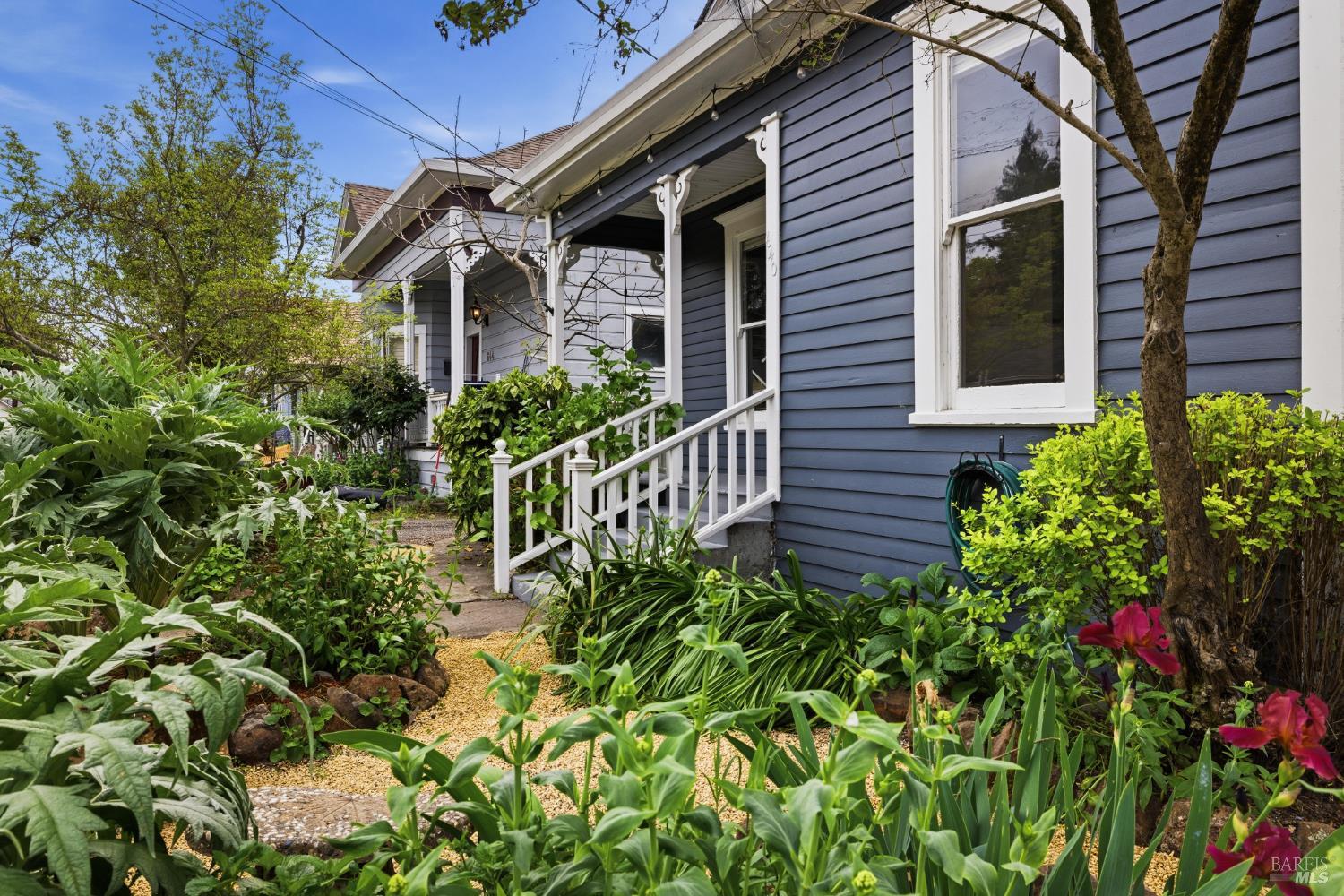 Detail Gallery Image 3 of 41 For 640 Charles St, Santa Rosa,  CA 95404 - 2 Beds | 1 Baths