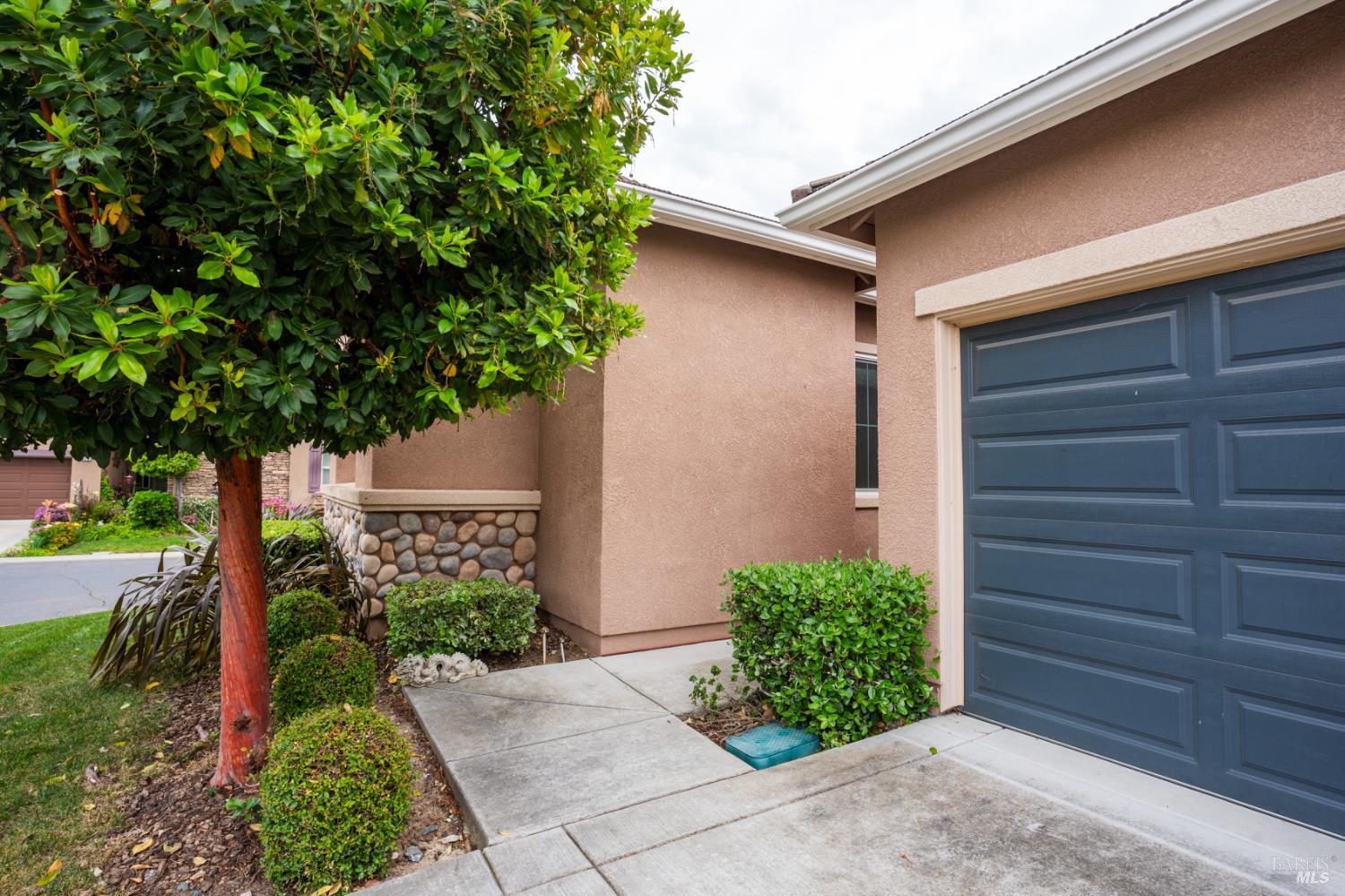 Detail Gallery Image 4 of 33 For 506 Rutland Dr, Rio Vista,  CA 94571 - 3 Beds | 2/1 Baths