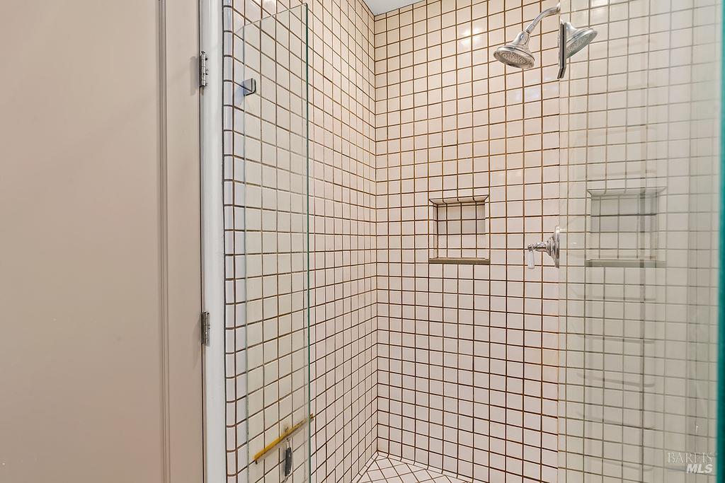 Detail Gallery Image 59 of 72 For 1212 N Fitch Mountain Rd, Healdsburg,  CA 95448 - 5 Beds | 3 Baths