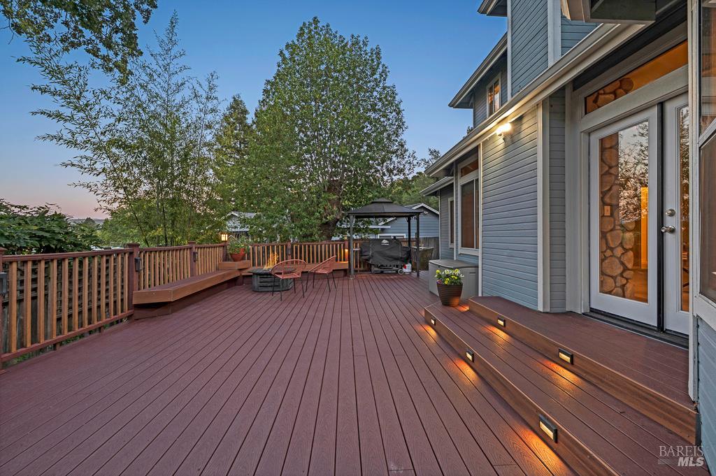 Detail Gallery Image 51 of 52 For 1508 Ronne Dr, Santa Rosa,  CA 95404 - 4 Beds | 3 Baths