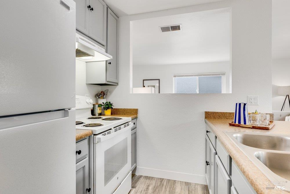 Detail Gallery Image 20 of 87 For 1900 Alice Dr, Vallejo,  CA 94589 - 3 Beds | 2 Baths