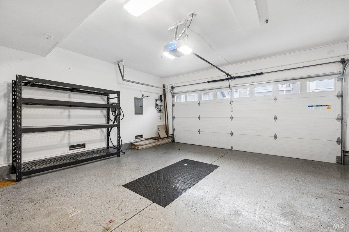 Detail Gallery Image 14 of 14 For 4 Courtney Ln, Mill Valley,  CA 94941 - 3 Beds | 2/1 Baths