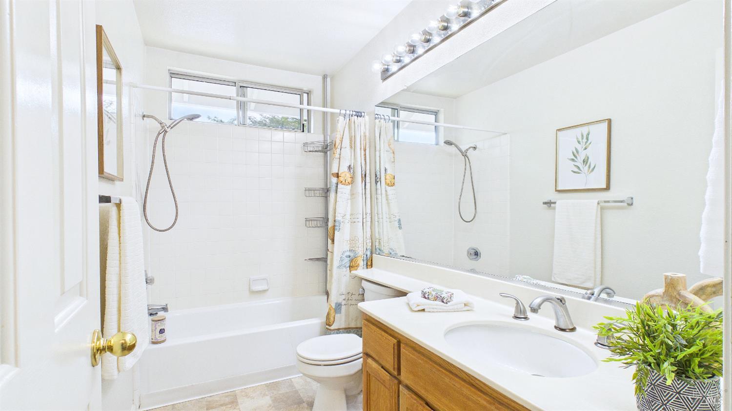 Detail Gallery Image 29 of 45 For 6424 Apollo Pl, Windsor,  CA 95492 - 4 Beds | 3 Baths