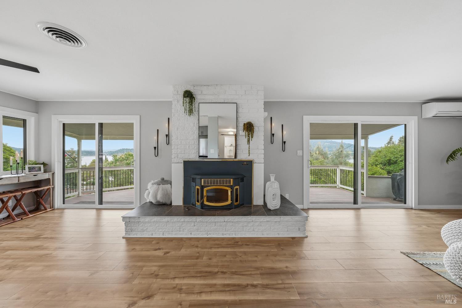 Detail Gallery Image 21 of 52 For 9480 Glenhaven Dr, Glenhaven,  CA 95443 - 2 Beds | 2 Baths