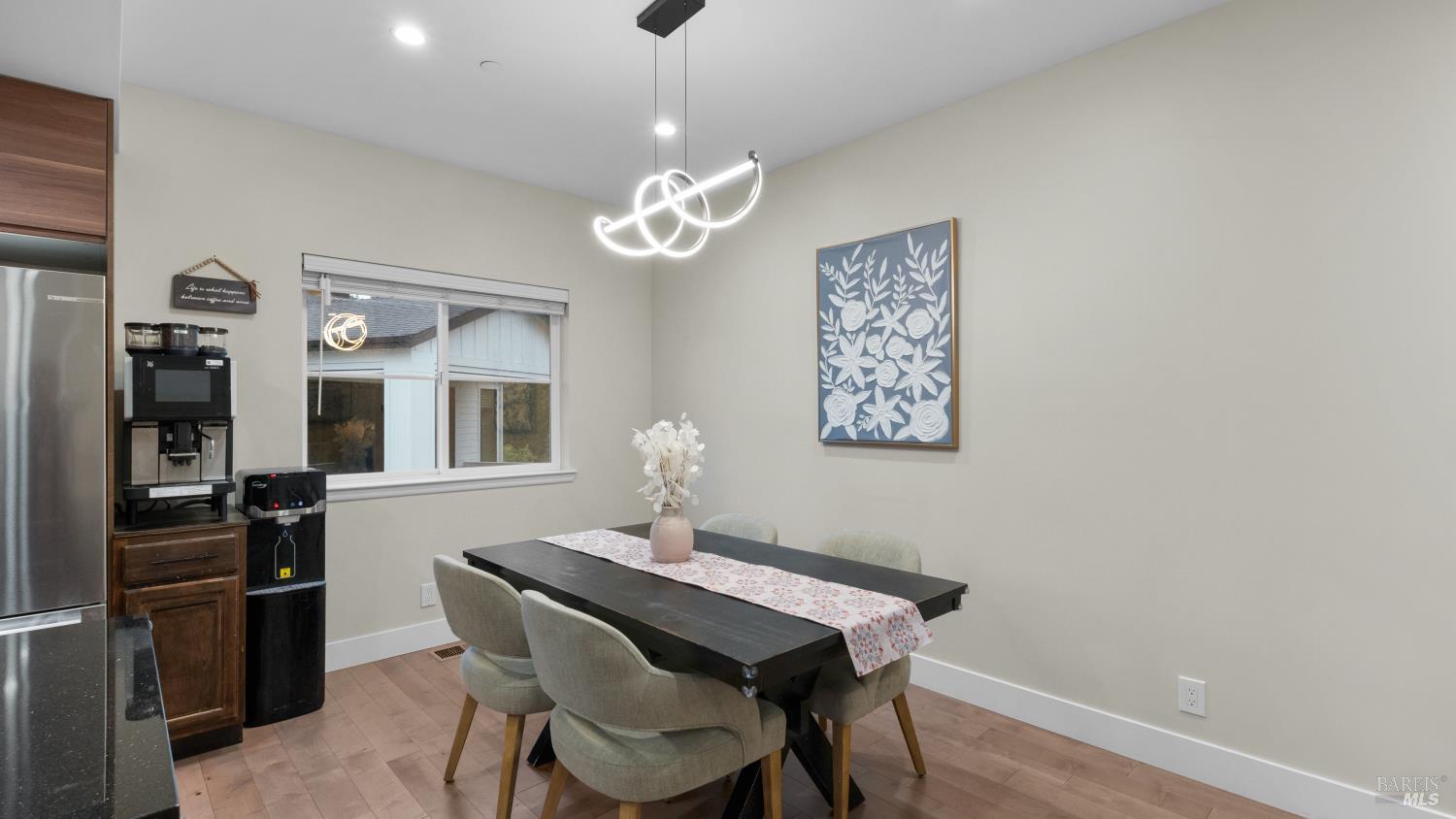 Detail Gallery Image 21 of 74 For 3720 Deauville Pl, Santa Rosa,  CA 95403 - 6 Beds | 4 Baths